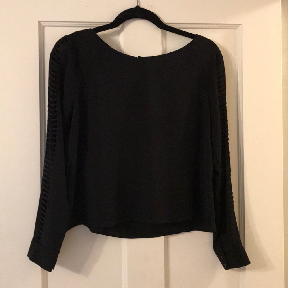 ASTR Long Sleeve Top with Sleeve Detail